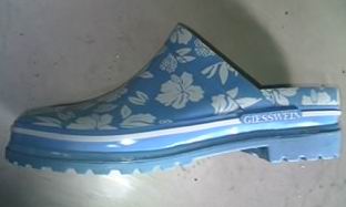 LADIES’ RUBBER BOOTS