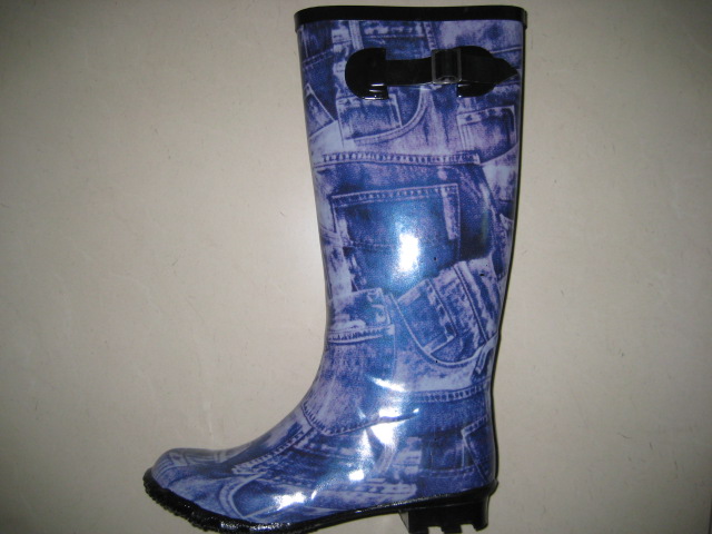 LADIES’ RUBBER BOOTS