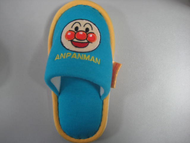 KID’S INDOOR SLIPPERS
