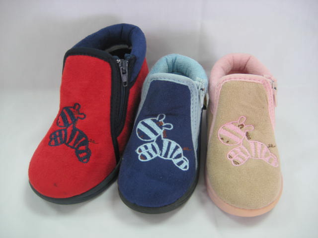 KID’S INDOOR SLIPPERS