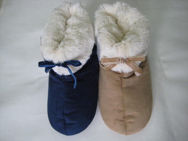 LADY’S INDOOR SLIPPER
