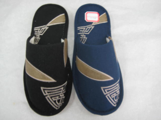 MEN’S INDOOR SLIPPER