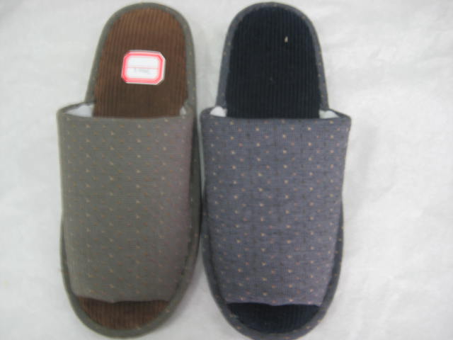 MEN’S INDOOR SLIPPER