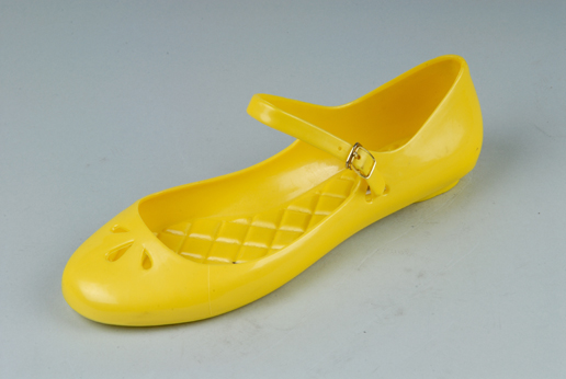 LADIES’ PVC SHOES