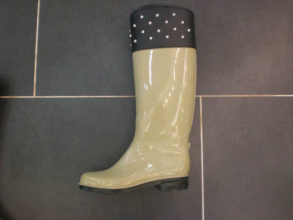 LADIES’ PVC BOOTS